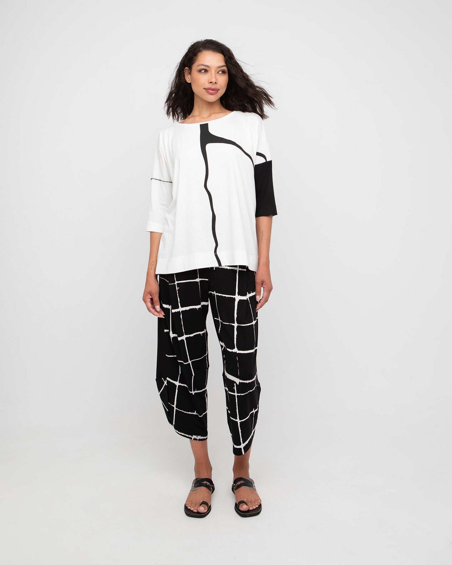 Ozai N Ku Ragis Tee, Off White